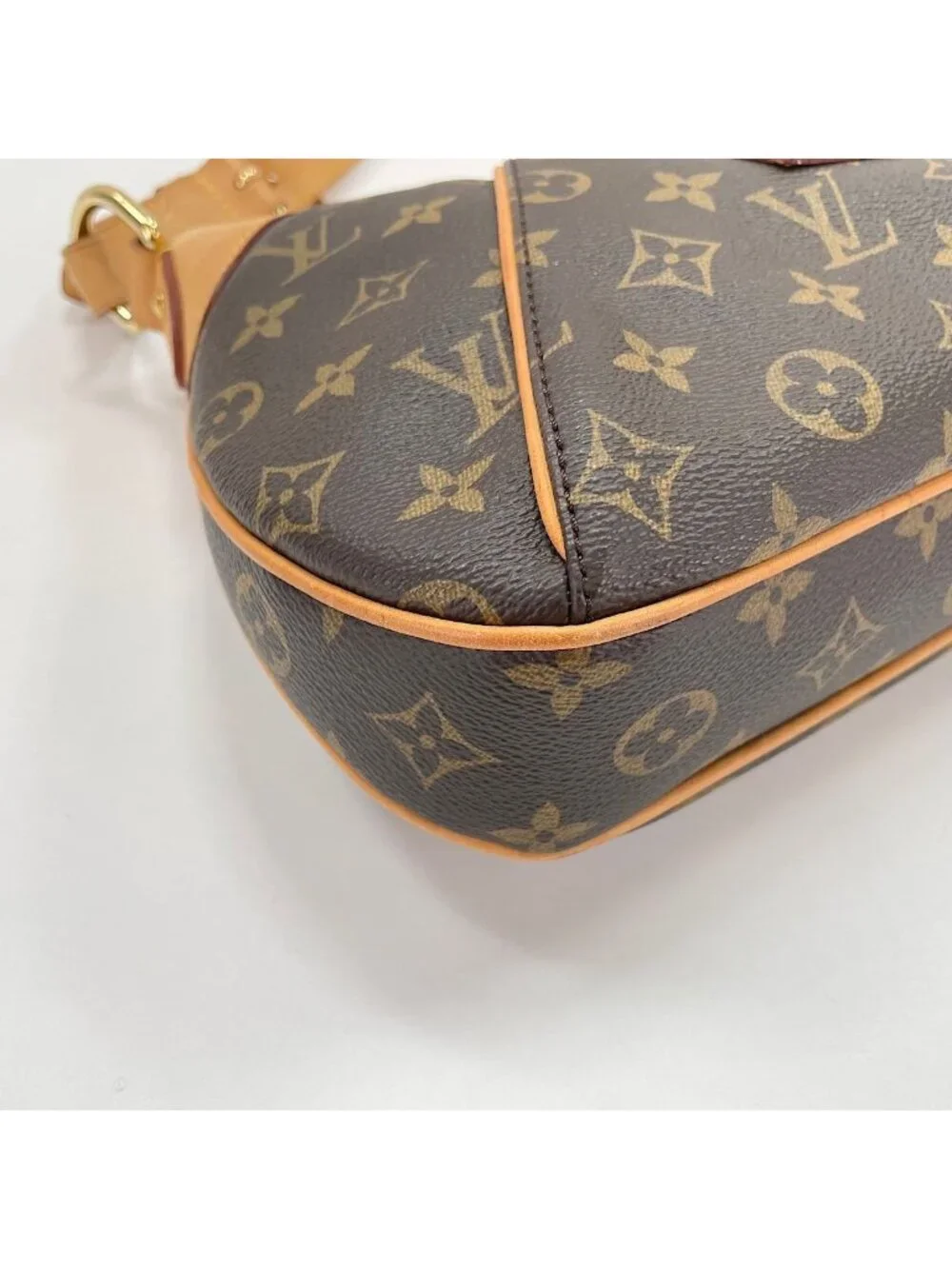 Louis Vuitton Shoulder Bag Thames PM